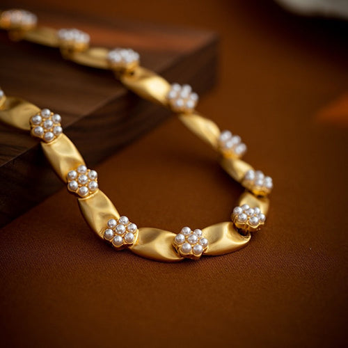 Vintage Trifari-geïnspireerde parel- en lintchoker