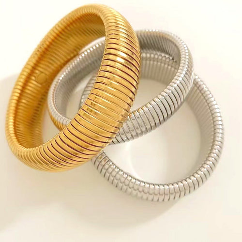 Goud en zilver sieradenset met stretch design