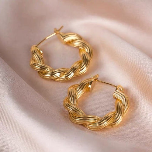 Vintage stijl gouden gevlochten oorringen