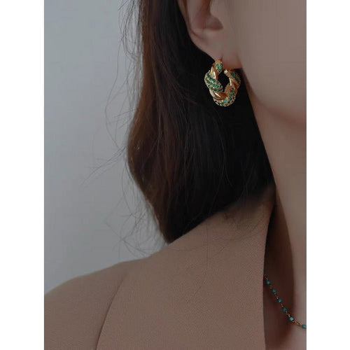 Vintage stijl gevlochten oorbellen - groene stenen