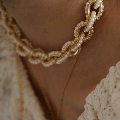 Elegante parelketting met tijdloze charme